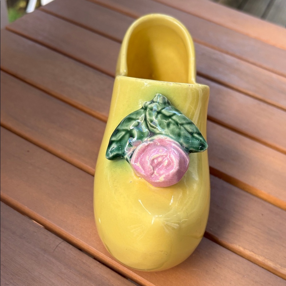 Vintage McCOY Dutch Shoe With Pink Rose Wall Pocket